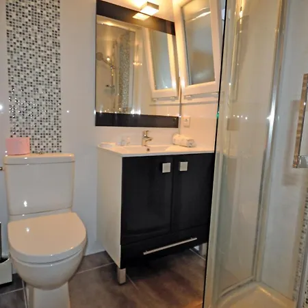 Douceur Du Soir - Duplex 45m2 - Terrasse - Jardinet - Wifi Fibre - A Pied *