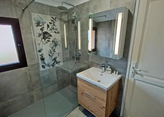 公寓 Douceur Du Soir - Duplex 45m2 - Terrasse - Jardinet - Wifi Fibre - A Pied 波尔蒂乔