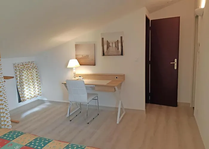 Douceur Du Soir - Duplex 45m2 - Terrasse - Jardinet - Wifi Fibre - A Pied * 波尔蒂乔