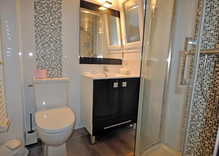 Douceur Du Soir - Duplex 45m2 - Terrasse - Jardinet - Wifi Fibre - A Pied *